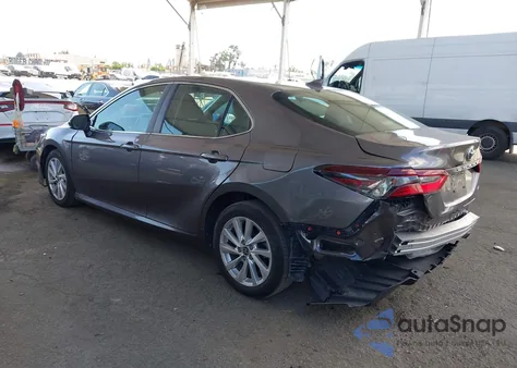 2023 Toyota Camry Le из США, поврежденный, VIN 4T1C11AK2PU769971